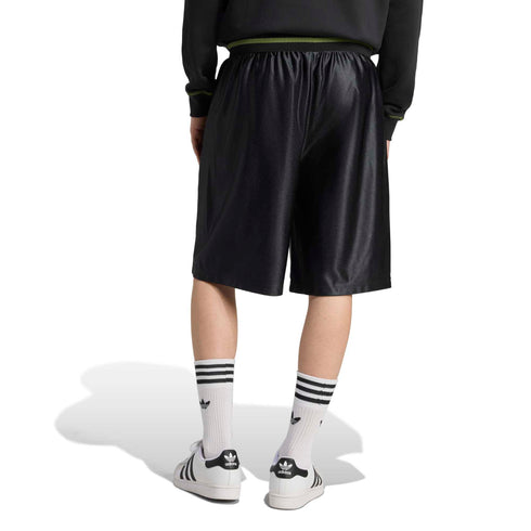 Number Graphic Short